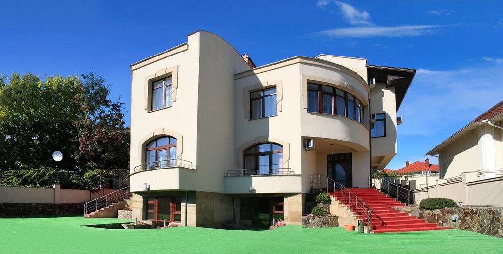 Imperial Hotel Chişinău Extérieur photo
