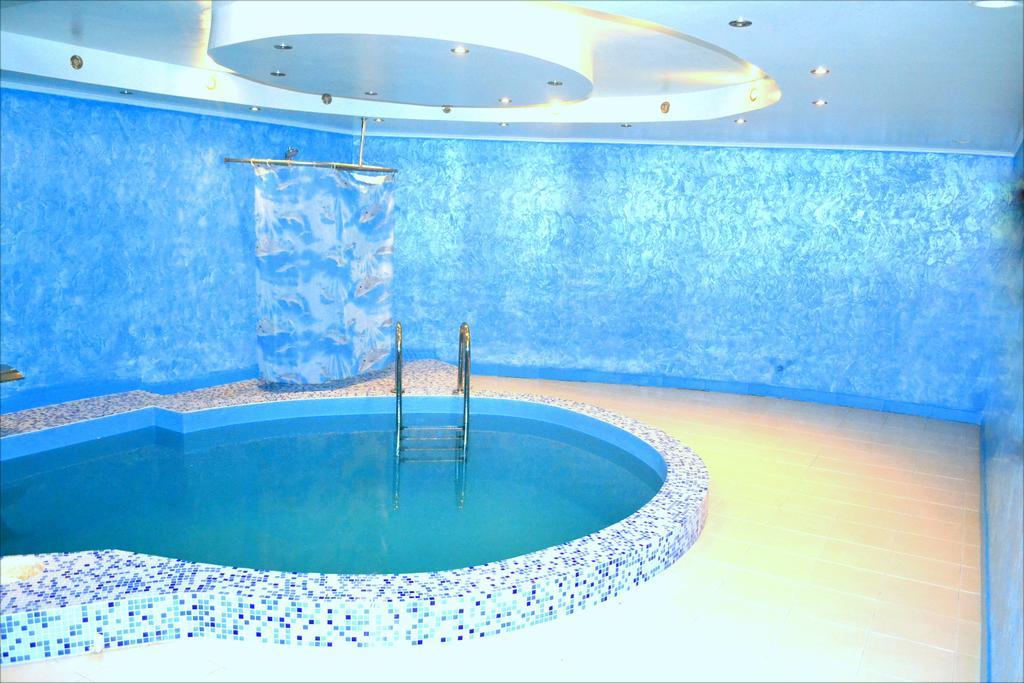 Imperial Hotel Chişinău Extérieur photo